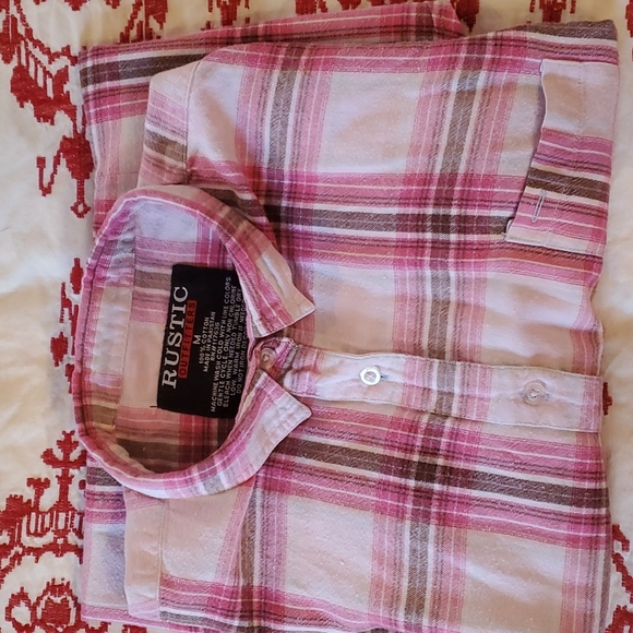 RUSTIC OUTFITTERS Long sleeve plaid button down blouse. - Picture 7 of 7